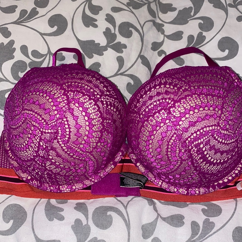 Vs bra